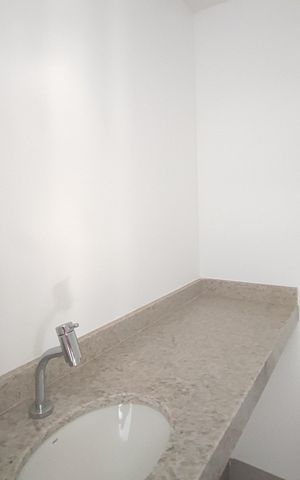 Apartamento à venda com 153m², 4 quartos e 3 vagas Apartamento à venda com 153m², 4 quartos e 3 vagasLavabo