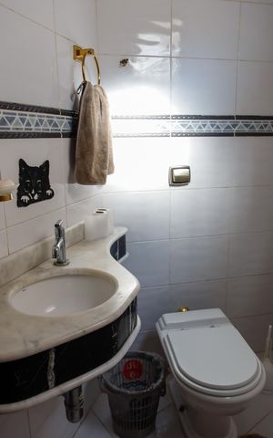 Casa à venda com 263m², 4 quartos e 3 vagas Casa à venda com 263m², 4 quartos e 3 vagasLavabo
