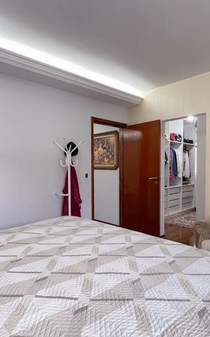 Casa à venda com 165m², 3 quartos e 4 vagas Casa à venda com 165m², 3 quartos e 4 vagasSuíte