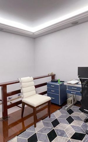 Casa à venda com 165m², 3 quartos e 4 vagas Casa à venda com 165m², 3 quartos e 4 vagasAcesso - Quartos