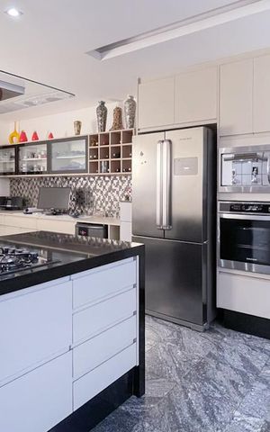 Casa à venda com 165m², 3 quartos e 4 vagas Casa à venda com 165m², 3 quartos e 4 vagasCozinha