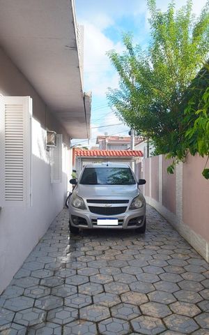 Casa para alugar com 200m², 1 quarto e sem vaga Casa para alugar com 200m², 1 quarto e sem vagaGaragem