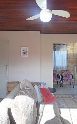 Casa para alugar com 200m², 1 quarto e sem vaga Casa para alugar com 200m², 1 quarto e sem vagaSala