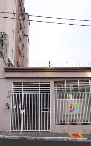 Apartamento à venda com 47m², 2 quartos e 1 vagaFachada do condomínio