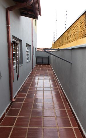 Casa à venda com 450m², 5 quartos e 4 vagasÁrea externa