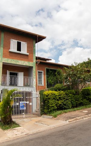 Casa à venda com 450m², 5 quartos e 4 vagasÁrea externa