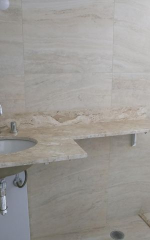 Apartamento à venda com 312m², 3 quartos e 4 vagas Apartamento à venda com 312m², 3 quartos e 4 vagasBanheiro da Suíte 2