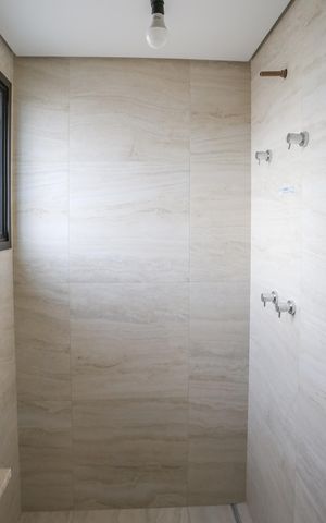 Apartamento à venda com 312m², 3 quartos e 4 vagas Apartamento à venda com 312m², 3 quartos e 4 vagasBanheiro da Suíte 2