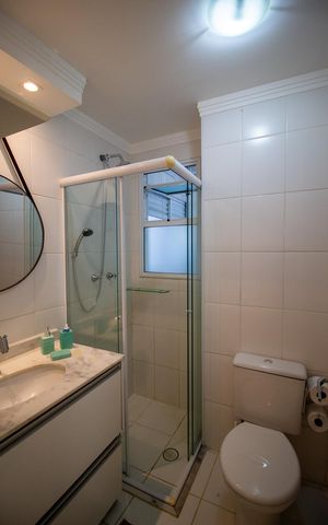 Apartamento para alugar com 68m², 2 quartos e 1 vaga Apartamento para alugar com 68m², 2 quartos e 1 vagaBanheiro social