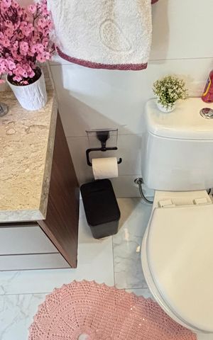 Apartamento à venda com 100m², 2 quartos e 1 vaga Apartamento à venda com 100m², 2 quartos e 1 vagaBanheiro