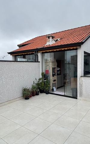 Apartamento à venda com 100m², 2 quartos e 1 vaga Apartamento à venda com 100m², 2 quartos e 1 vagaCobertura