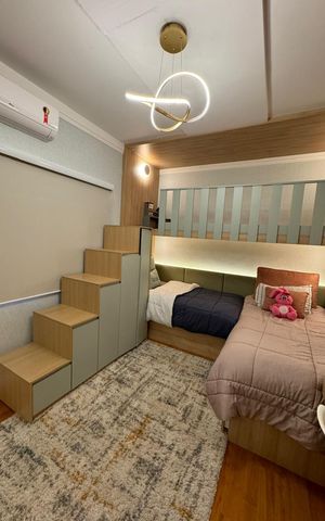 Casa à venda com 410m², 4 quartos e 3 vagas Casa à venda com 410m², 4 quartos e 3 vagasQuarto