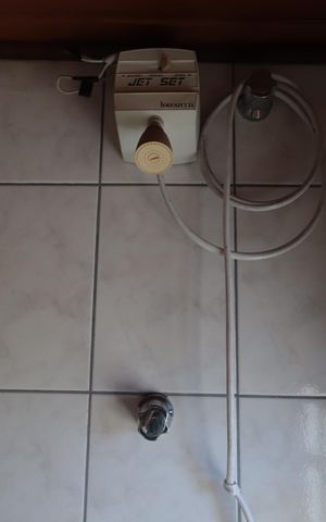 Casa à venda com 250m², 4 quartos e 2 vagascasa 2 -Banheiro