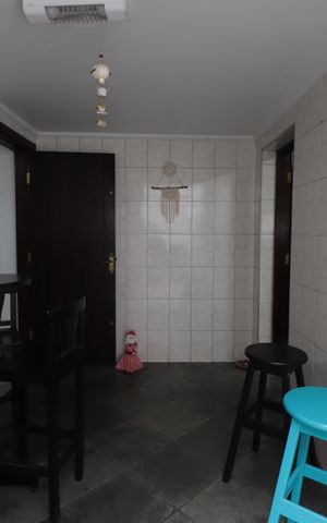 Casa à venda com 250m², 4 quartos e 2 vagasÁrea de Serviço