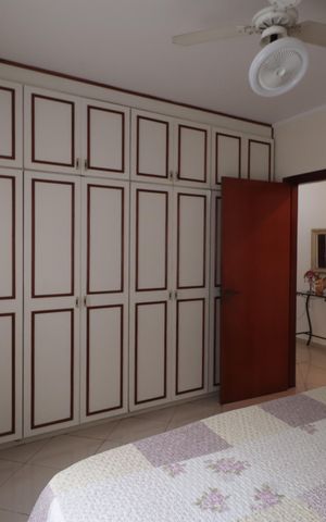 Casa à venda com 250m², 4 quartos e 2 vagasQuarto 1