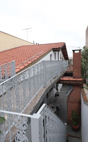 Casa à venda com 250m², 4 quartos e 2 vagasÁrea de Serviço
