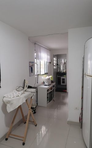 Casa à venda com 250m², 4 quartos e 2 vagascasa 2 -Sala