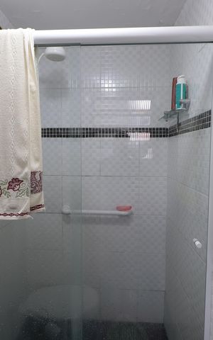 Casa à venda com 250m², 4 quartos e 2 vagascasa 2 -Banheiro