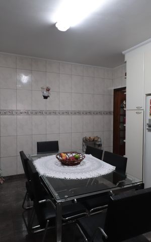 Casa à venda com 250m², 4 quartos e 2 vagasCozinha