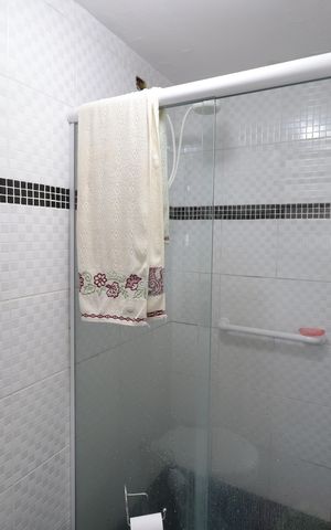 Casa à venda com 250m², 4 quartos e 2 vagascasa 2 -Banheiro