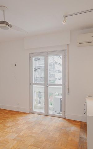 Apartamento à venda com 240m², 4 quartos e 2 vagasSuíte 1