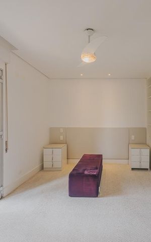 Apartamento à venda com 240m², 4 quartos e 2 vagasSuíte 2