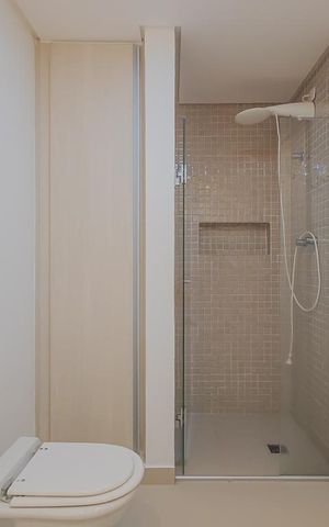 Apartamento à venda com 240m², 4 quartos e 2 vagasBanheiro
