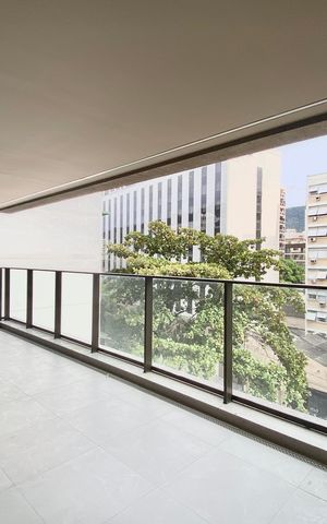 Apartamento à venda com 147m², 3 quartos e 2 vagasVaranda