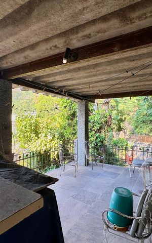 Casa à venda com 150m², 4 quartos e sem vaga Casa à venda com 150m², 4 quartos e sem vagaÁrea externa