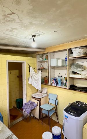 Casa à venda com 150m², 4 quartos e sem vaga Casa à venda com 150m², 4 quartos e sem vagaLavanderia
