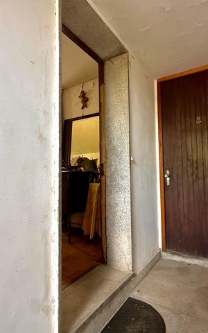 Casa à venda com 150m², 4 quartos e sem vaga Casa à venda com 150m², 4 quartos e sem vagaEntrada