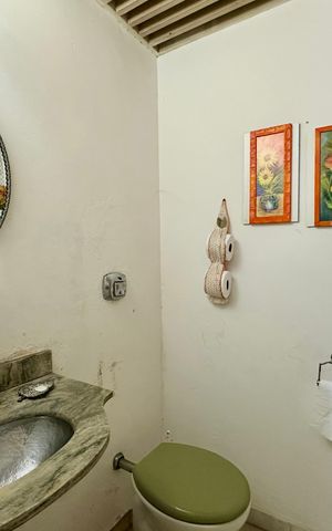 Casa à venda com 150m², 4 quartos e sem vaga Casa à venda com 150m², 4 quartos e sem vagaLavabo