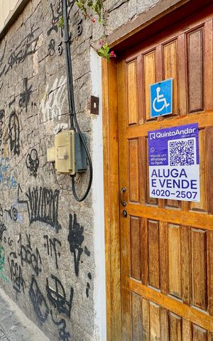 Casa à venda com 150m², 4 quartos e sem vaga Casa à venda com 150m², 4 quartos e sem vagaPlaquinha instalada