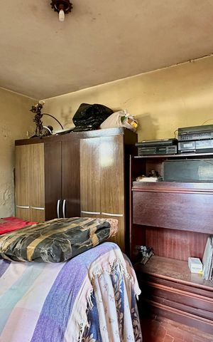 Casa à venda com 150m², 4 quartos e sem vaga Casa à venda com 150m², 4 quartos e sem vagaQuarto externo 2