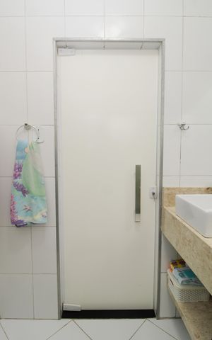 Casa à venda com 140m², 2 quartos e 1 vagaBanheiro