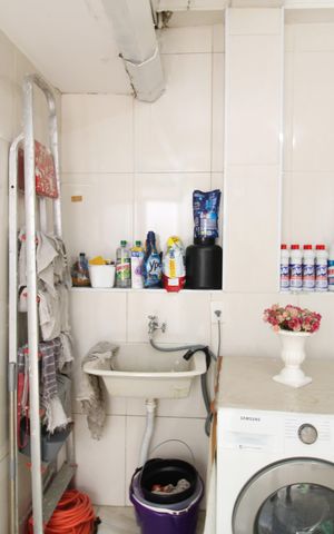 Casa à venda com 140m², 2 quartos e 1 vagaÁrea de Serviço