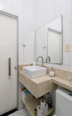 Casa à venda com 140m², 2 quartos e 1 vagaBanheiro