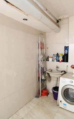 Casa à venda com 140m², 2 quartos e 1 vagaÁrea de Serviço