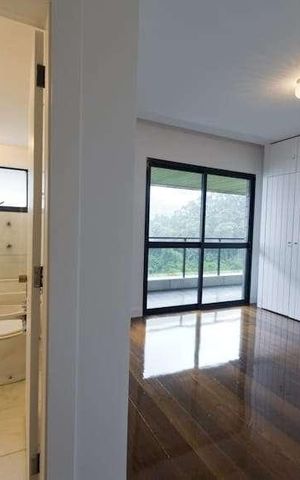 Apartamento à venda com 319m², 4 quartos e 4 vagas
