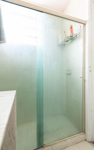 Apartamento à venda com 70m², 2 quartos e 1 vagaBanheiro Social