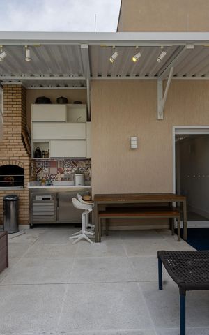 Apartamento à venda com 149m², 2 quartos e 2 vagas Apartamento à venda com 149m², 2 quartos e 2 vagasCobertura