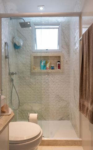 Apartamento à venda com 149m², 2 quartos e 2 vagas Apartamento à venda com 149m², 2 quartos e 2 vagasBanheiro da Suíte 1