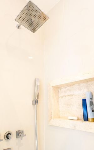 Apartamento à venda com 149m², 2 quartos e 2 vagas Apartamento à venda com 149m², 2 quartos e 2 vagasBanheiro da Suíte 2