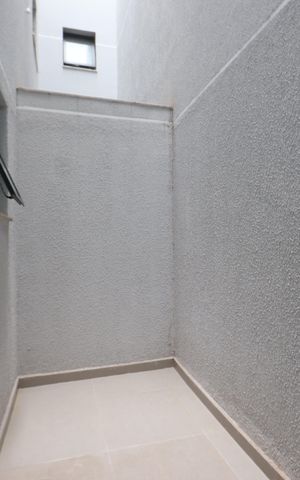 Studio à venda com 32m², 1 quarto e sem vagaQuintal