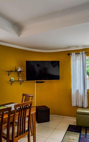 Casa à venda com 84m², 3 quartos e 3 vagas Casa à venda com 84m², 3 quartos e 3 vagasSala
