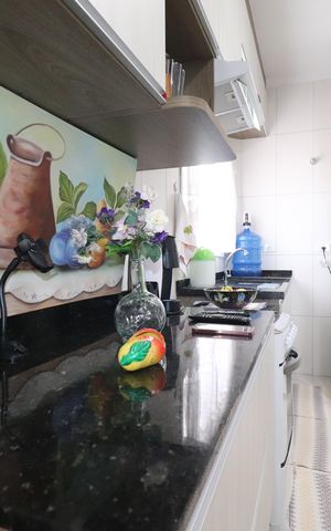 Apartamento à venda com 73m², 2 quartos e 2 vagasCozinha