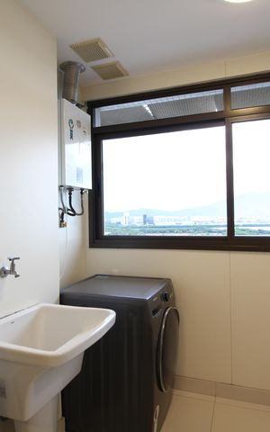 Apartamento para alugar com 130m², 3 quartos e 2 vagasÁrea de Serviço