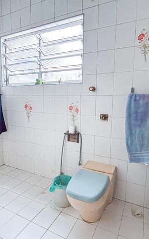 Casa para alugar com 190m², 3 quartos e 2 vagas Casa para alugar com 190m², 3 quartos e 2 vagasBanheiro