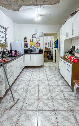 Casa para alugar com 190m², 3 quartos e 2 vagas Casa para alugar com 190m², 3 quartos e 2 vagasCozinha