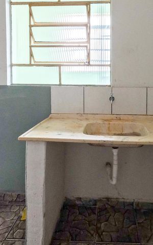 Casa para alugar com 40m², 1 quarto e sem vaga Casa para alugar com 40m², 1 quarto e sem vagaCozinha